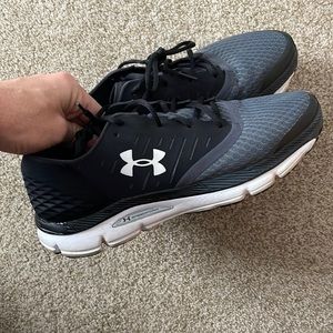 Mens Training Sneaker